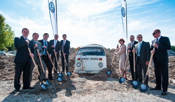 OpenRoad Volkswagen groundbreaking ceremony. (Left to right): Jason Legere, General Manager, Retail Sales Operations; Serge Morasse, Director, Product Planning, Volkswagen Canada; Peter Blackwell, Director, Marketing, Volkswagen Canada; Darren Maloney, Director, Sales, Volkswagen Canada; Christian Chia, President, OpenRoad Auto Group; Maria Stenström, President and CEO, Volkswagen Canada; Paul Gommerman, Manager, Network Development, Volkswagen Canada; Christopher Martin, Area Manager, Volkswagen Canada; John Vicente, Fixed Operations Manager, Volkswagen Canada