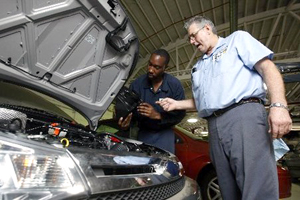 Auto-technician-300